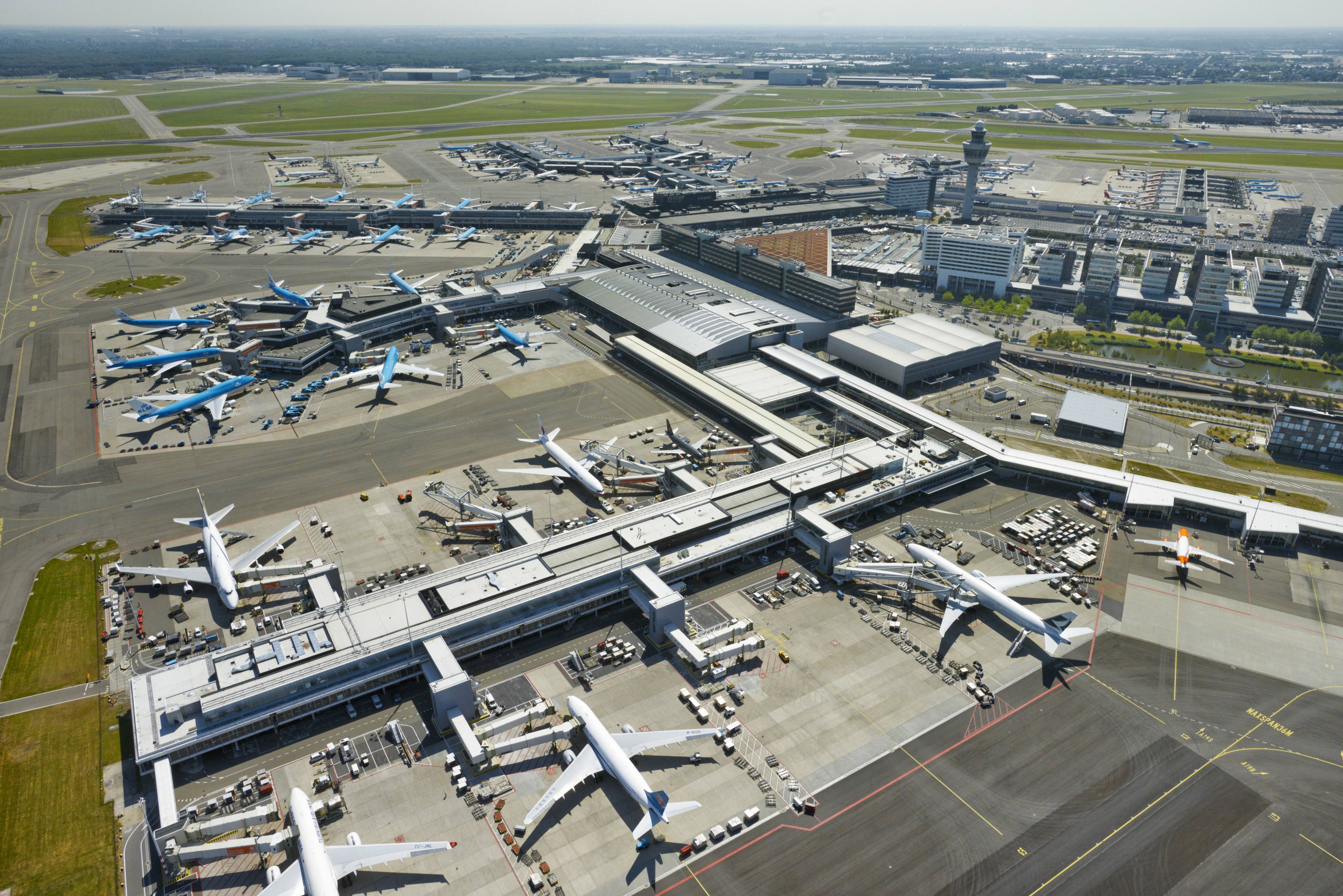 Schiphol TPO Kunststoff Dachbahnen 1.jpg TPO Dachbanen